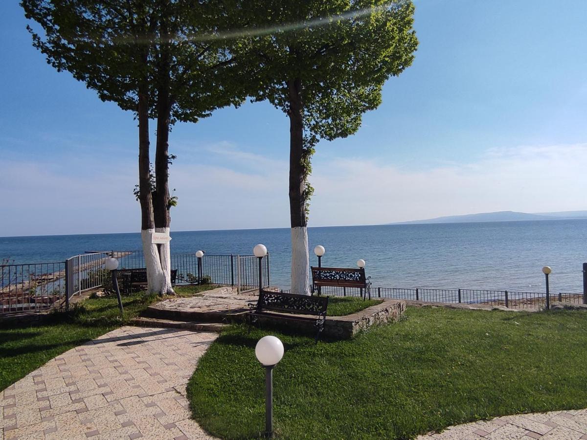 Helios Hotel Balchik Ngoại thất bức ảnh