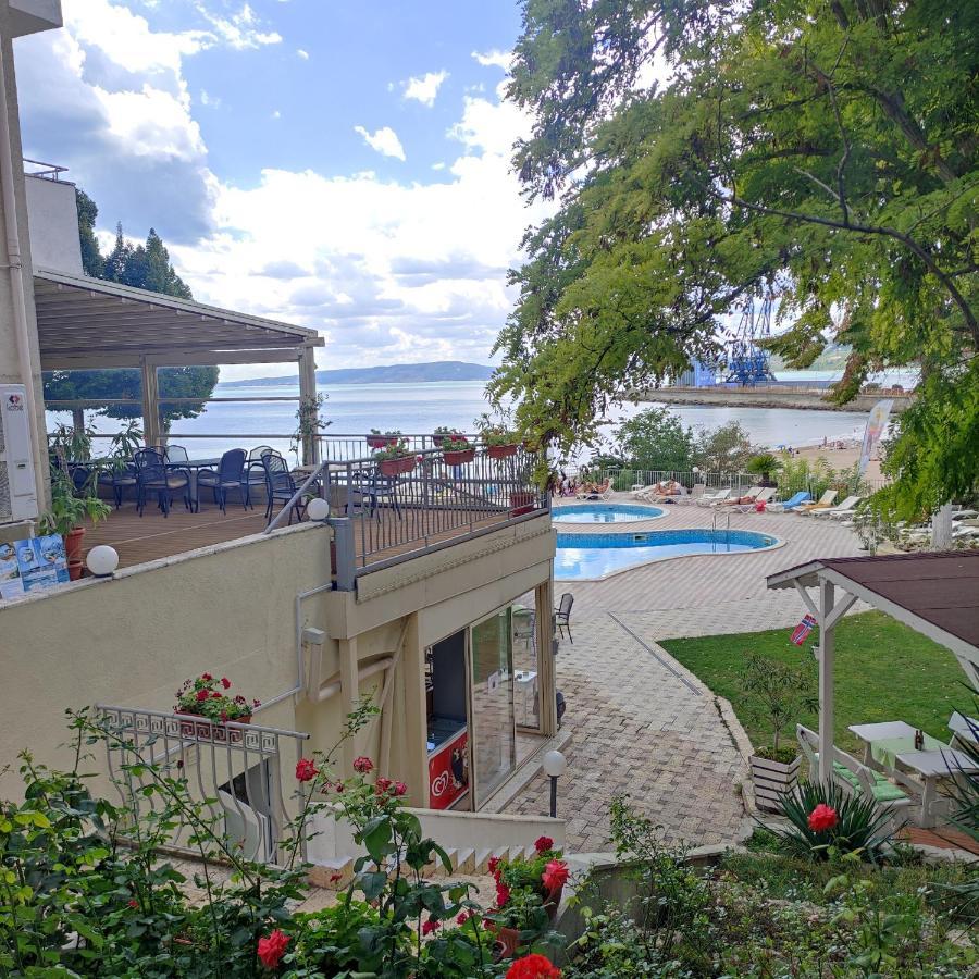 Helios Hotel Balchik Ngoại thất bức ảnh