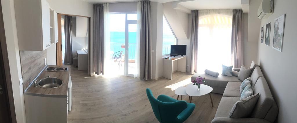 Helios Hotel Balchik Ngoại thất bức ảnh