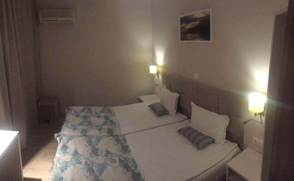 Helios Hotel Balchik Ngoại thất bức ảnh