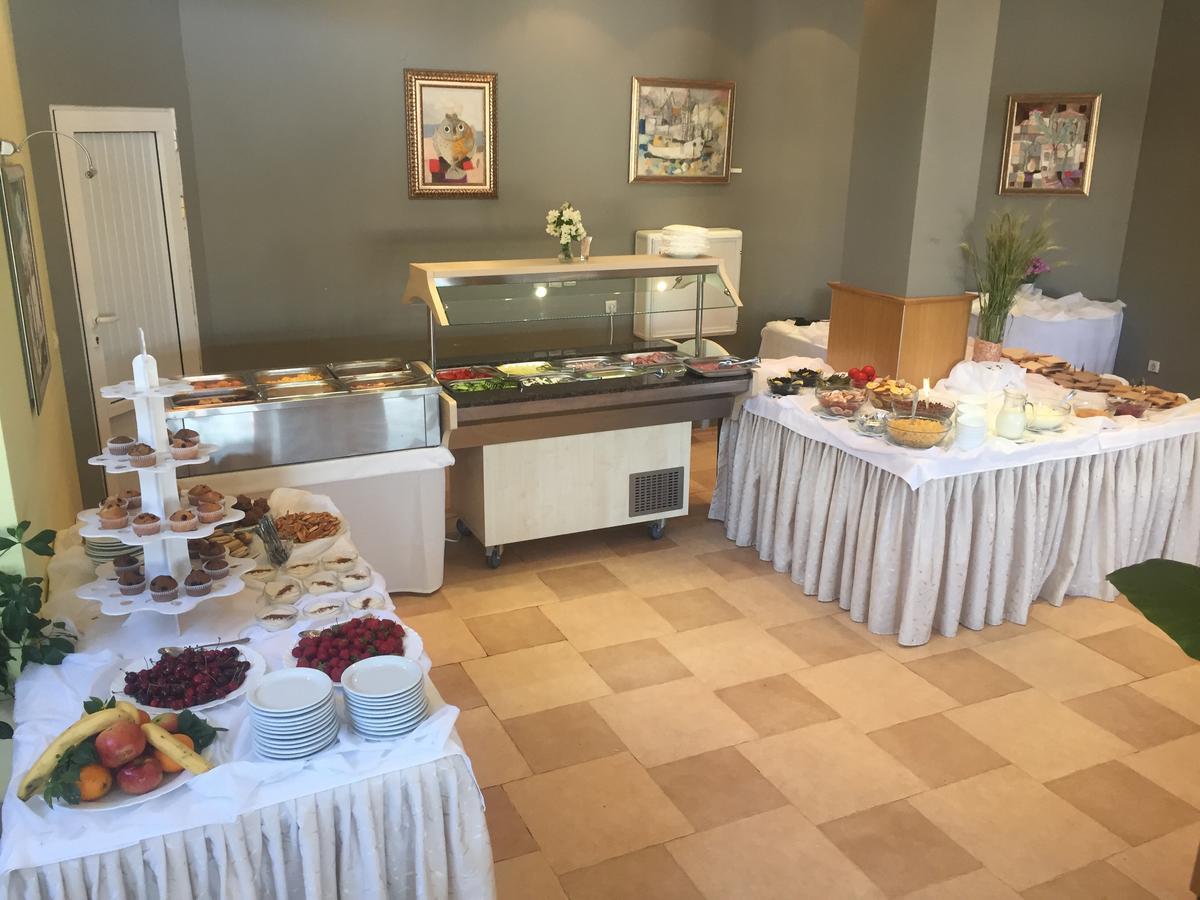 Helios Hotel Balchik Ngoại thất bức ảnh