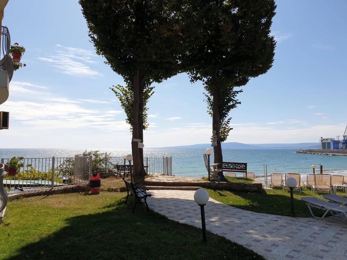 Helios Hotel Balchik Ngoại thất bức ảnh