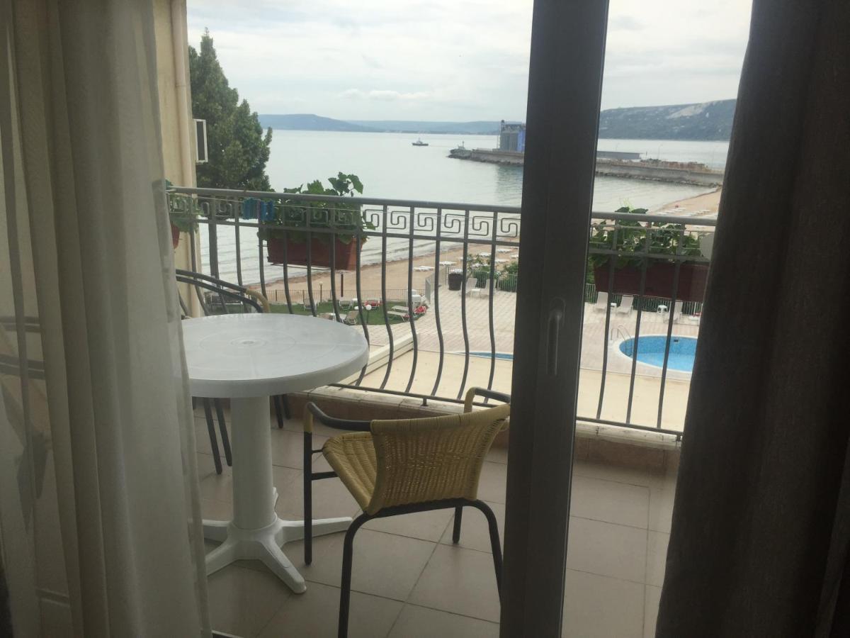 Helios Hotel Balchik Ngoại thất bức ảnh